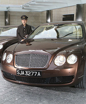 Bentley Singapore with chauffeur