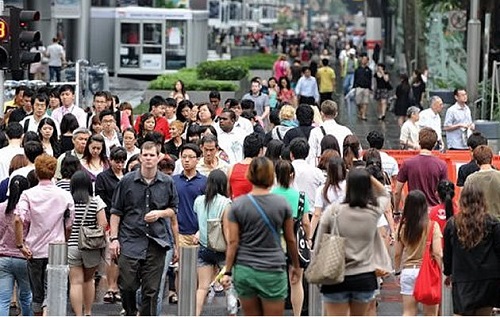 Orchard Road pedestrians