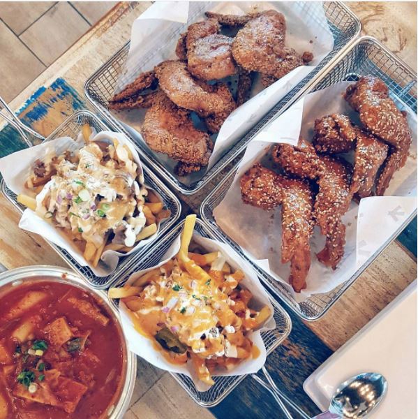 Image of Korean friend chicken wih cheesy potato fries at Chicken Up, Singapore