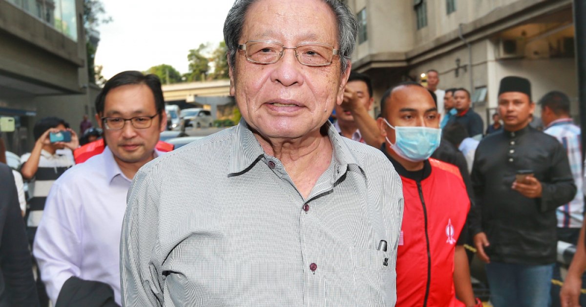 kit-siang:-is-bersatu-following-pas-in-refusing-recognition-of-secular-principles-in-malaysian-constitution?