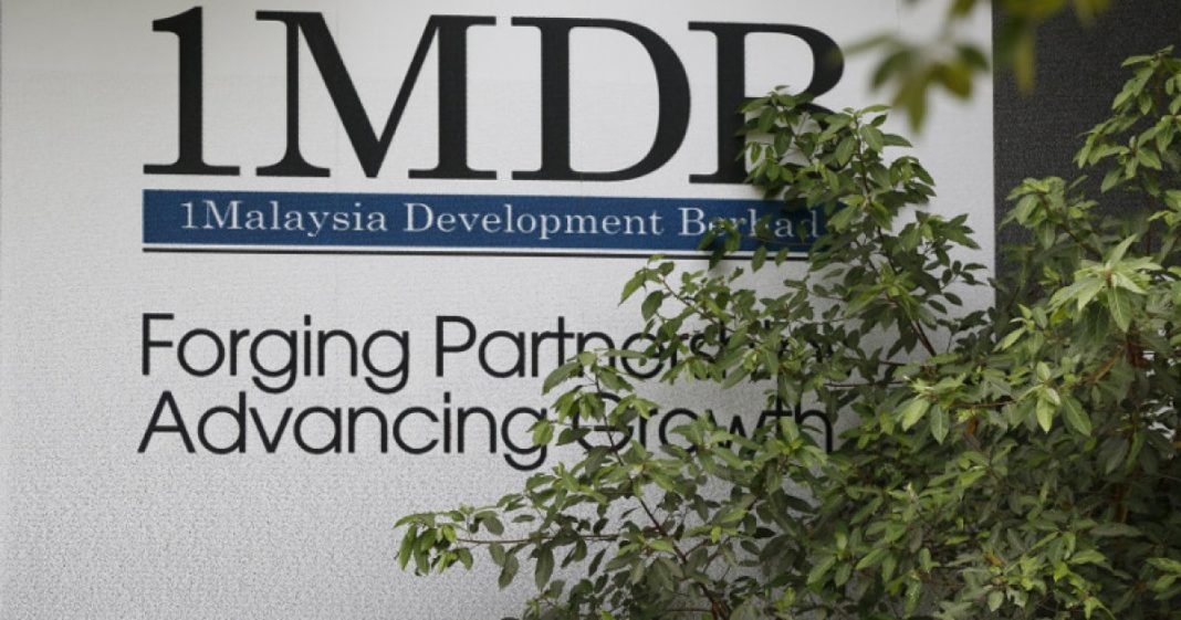 gary-cohn-giving-to-charity-to-resolve-goldman-1mdb-impasse