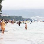 tourists-from-metro-manila-may-soon-be-allowed-to-visit-boracay