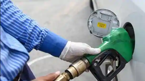 ahead-of-polls,-assam-reduces-fuel-price-by-rrs.r5-per-litre-from-friday-midnight