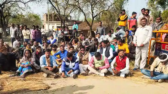 outrage-over-girls’-death:-villagers-don’t-let-officials-bury-unnao-victims