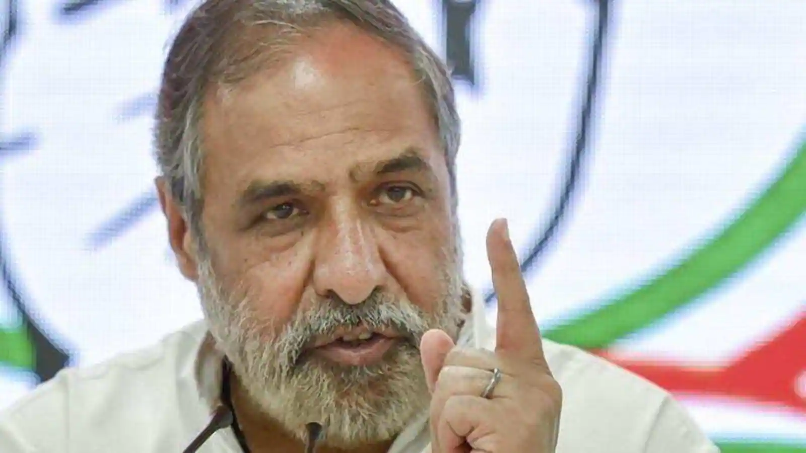 cong-divided-over-bengal-election-tie-up-with-cleric