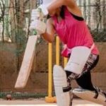 shahid-kapoor-admires-taapsee-pannu’s-‘sharp’-batting-skills,-ahead-of-cricket-themed-films-jersey-and-shabaash-mithu