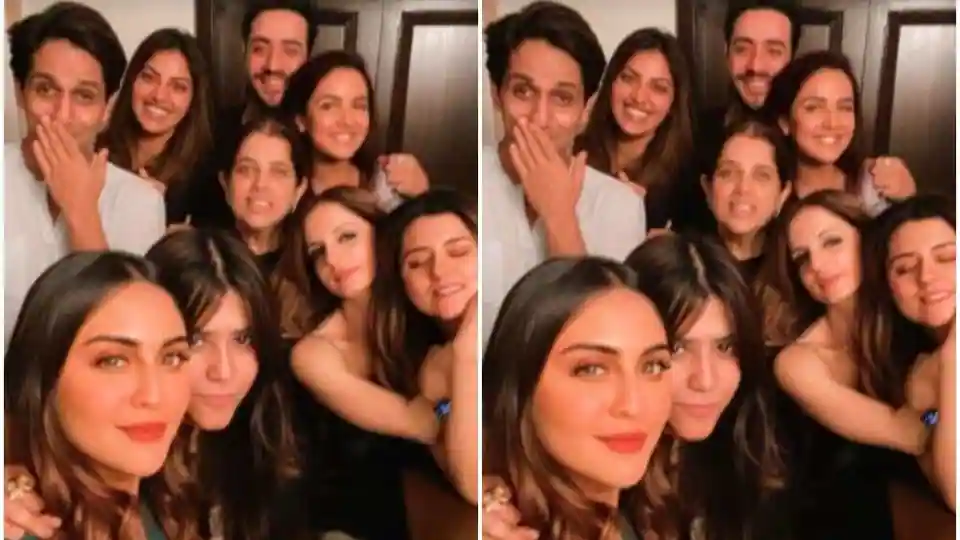 sussanne-khan-parties-with-bigg-boss-14-stars-aly-goni,-jasmin-bhasin-and-his-brother-arslan-goni.-see-pics