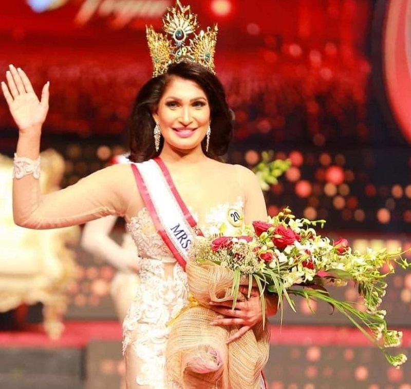 mrs-sri-lanka-2021-drama:-winner-to-get-title-back-after-crown-removed-onstage-due-to-divorce-claims-(video)