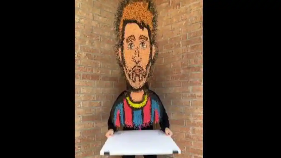 artist-creates-lionel-messi’s-portrait-with-rice.-but-it-has-a-twist