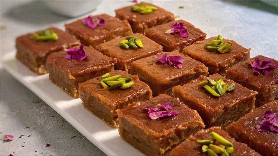 recipe:-ramadan-and-khajur-are-here,-try-whipping-up-some-delicious-date-squares