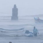in-photos:-cyclone-tauktae-lashes-mumbai-coast,-drenches-city