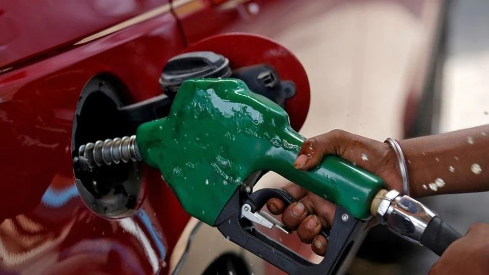 news-updates-from-ht:-petrol-price-crosses-rrs.r99-per-litre-in-mumbai-and-all-the-latest-news