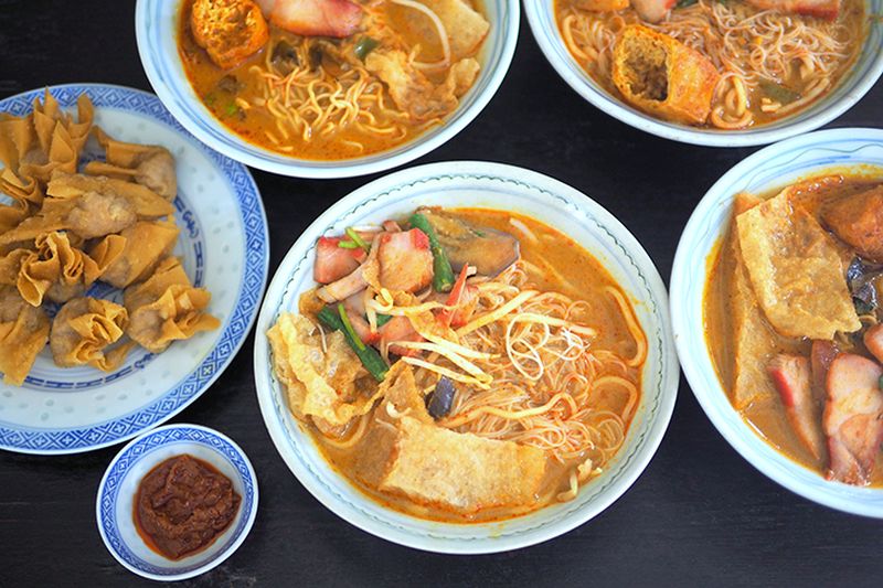 ‘laksa-wars’:-malaysians-furiously-debate-on-social-media-about-the-best-ingredients-for-the-dish