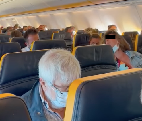 Woman refuses to wear mask in flight, pulls another passenger’s hair, later dragged off plane