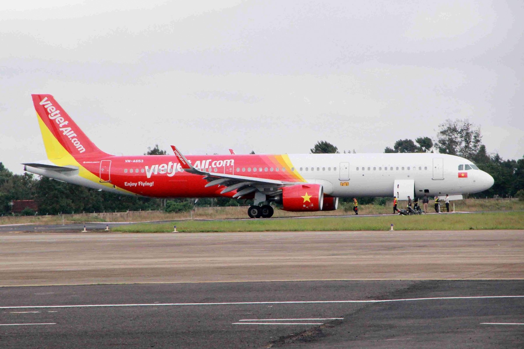 thai’s-vietjet-to-fly-to-bangkok-and-phuket-from-s’pore