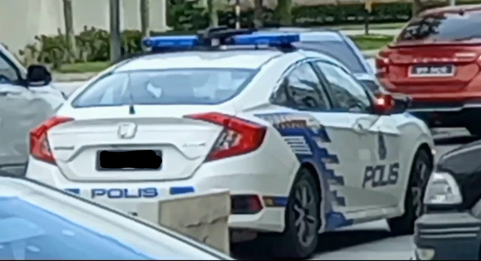 singaporean-motorist-alleges-extortion-by-the-malaysian-police