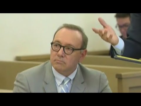 kevin-spacey-charged-for-sexual-assault-in-the-uk,-says-he-will-‘voluntarily-appear’-to-defend-himself