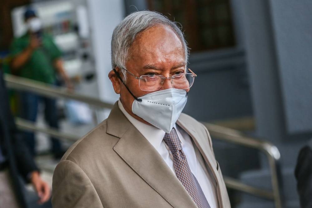 najib-goes-to-jail-after-failing-to-recuse-chief-justice-from-case