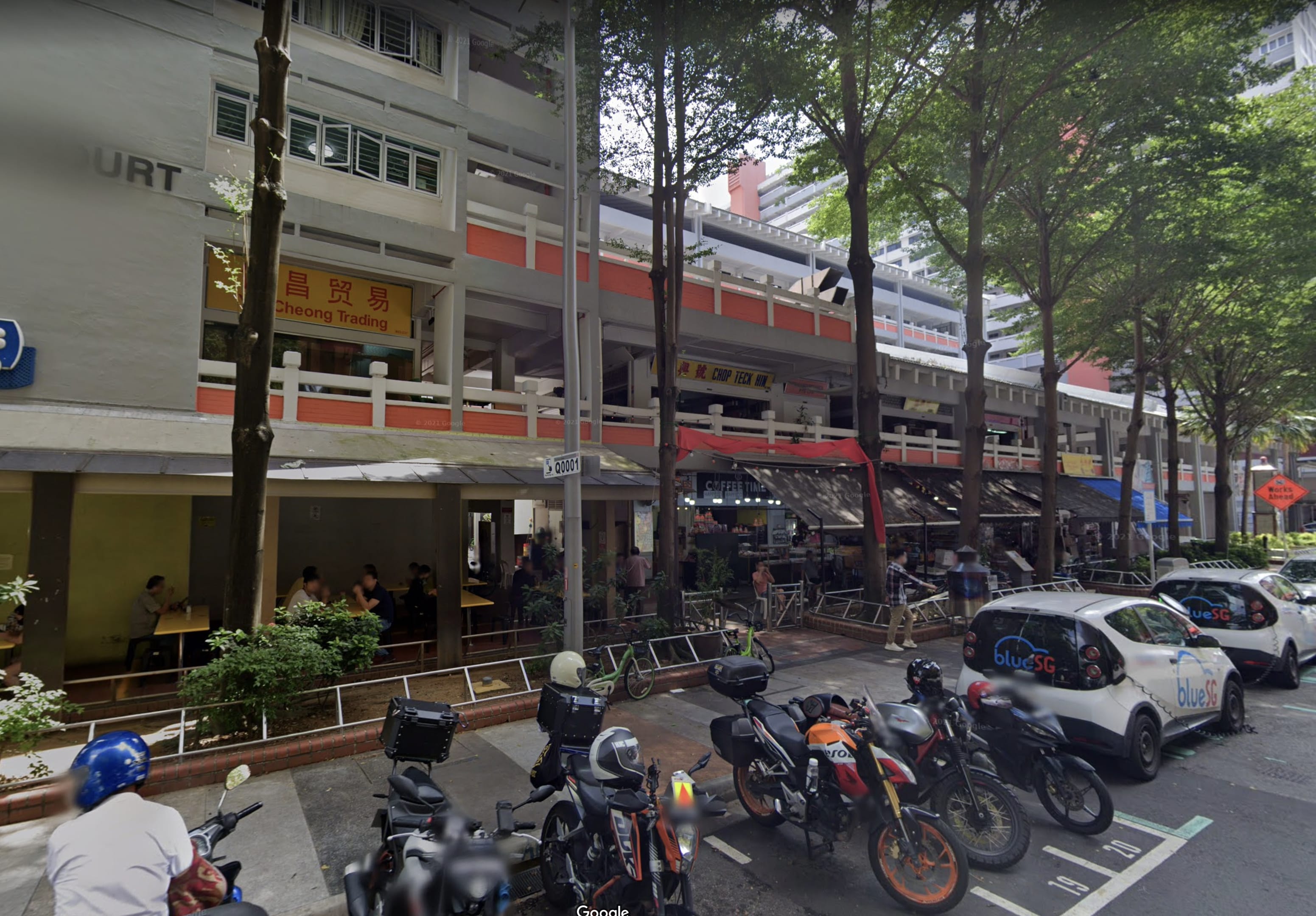 Bugis kopitiam floor tiles crack open with explosive sound, startling customers eating their meals