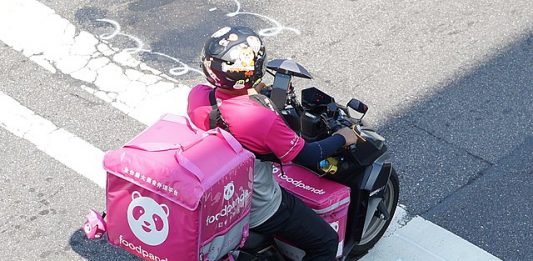 Ronny Lee Bags 31 Months Jail for $174,500 FoodPanda SG Fraud