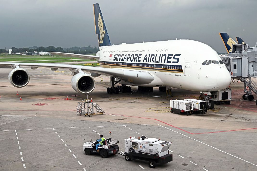 Amazing Singapore-bound Sia Flight Delayed 6 Hours In Kuala Lumpur Due To Deflated Tyres, Bad Weather Artwork Art Amazing Singapore-bound Sia Flight Delayed 6 Hours In Kuala Lumpur Due To Deflated Tyres, Bad Weather Artwork Art