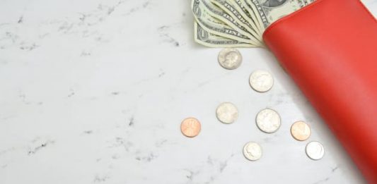 How to build passive income in Singapore —Here are the top methods for 2023