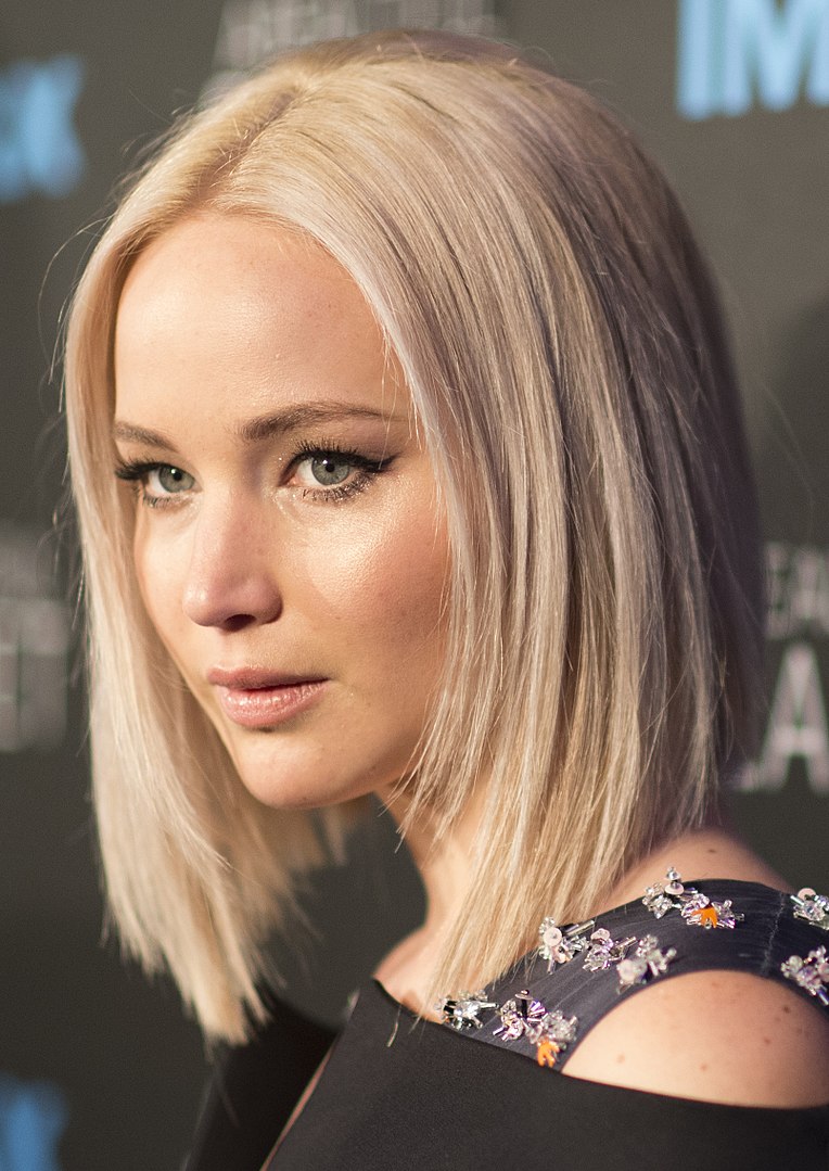 jennifer-lawrence-reacts-to-plastic-surgery-rumours