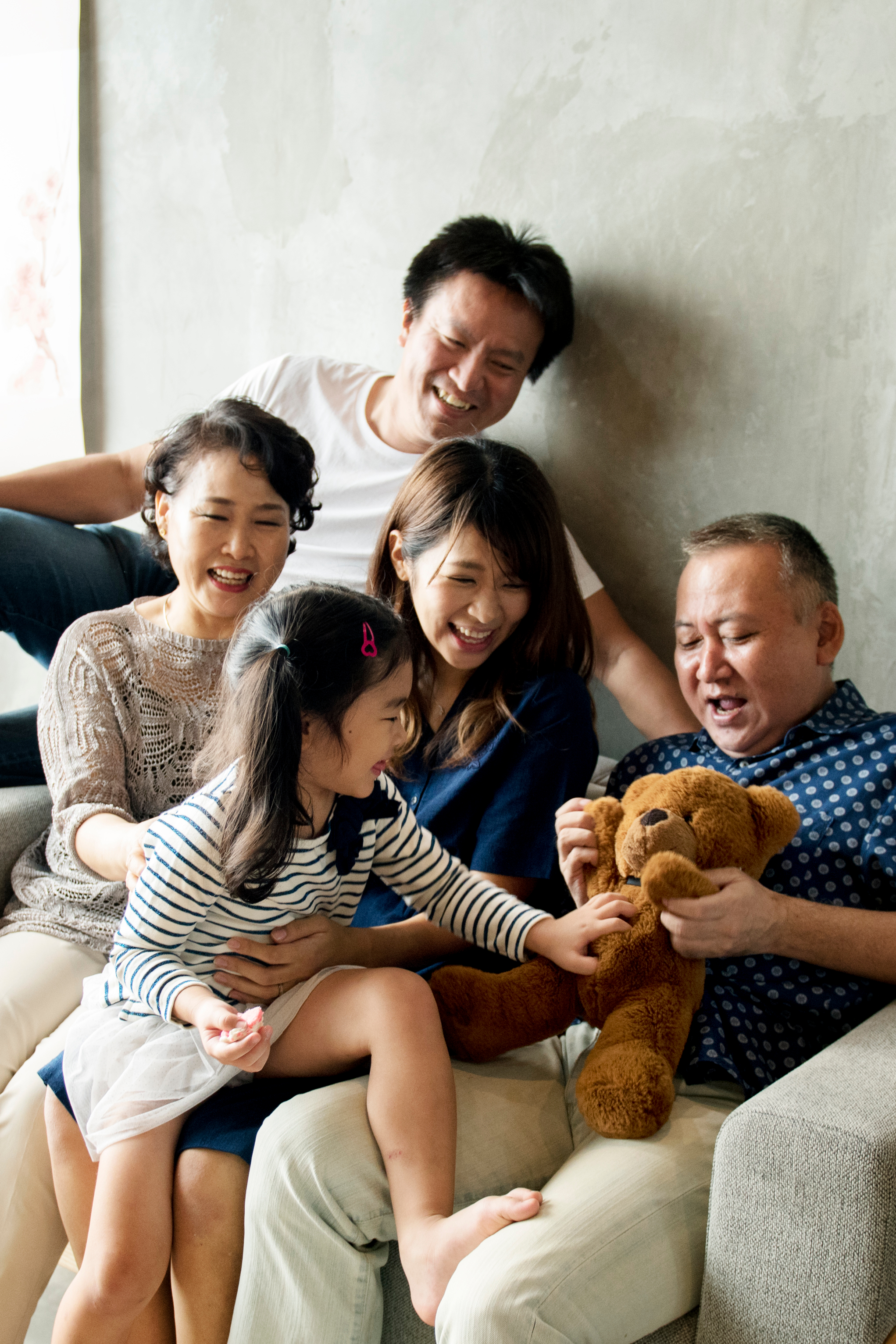 Woman says she seldom gets to meet her fiancé's family while he meets hers weekly