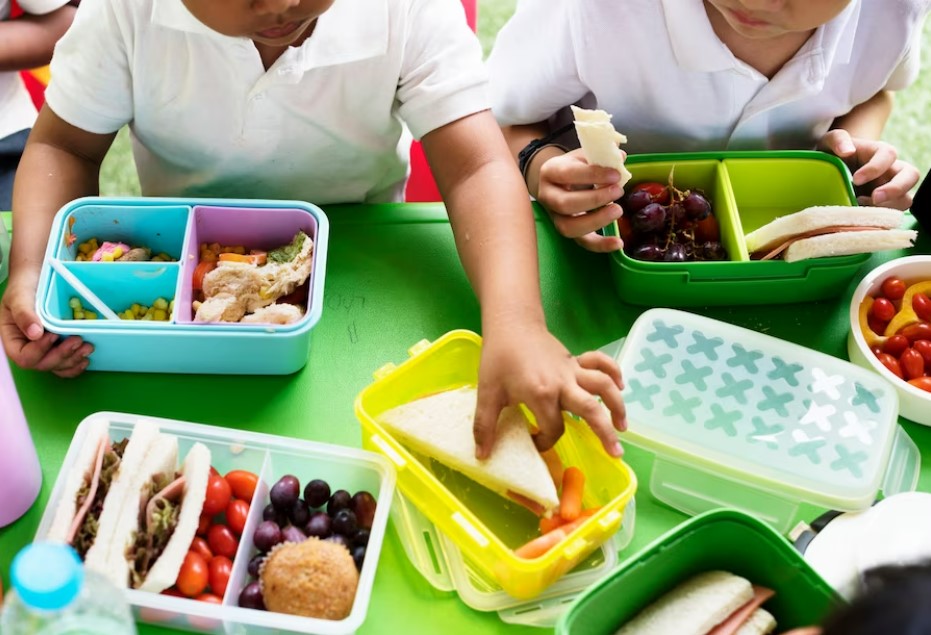 "In these times, even children can't escape inflation" — Mum laments about school canteen food price increase