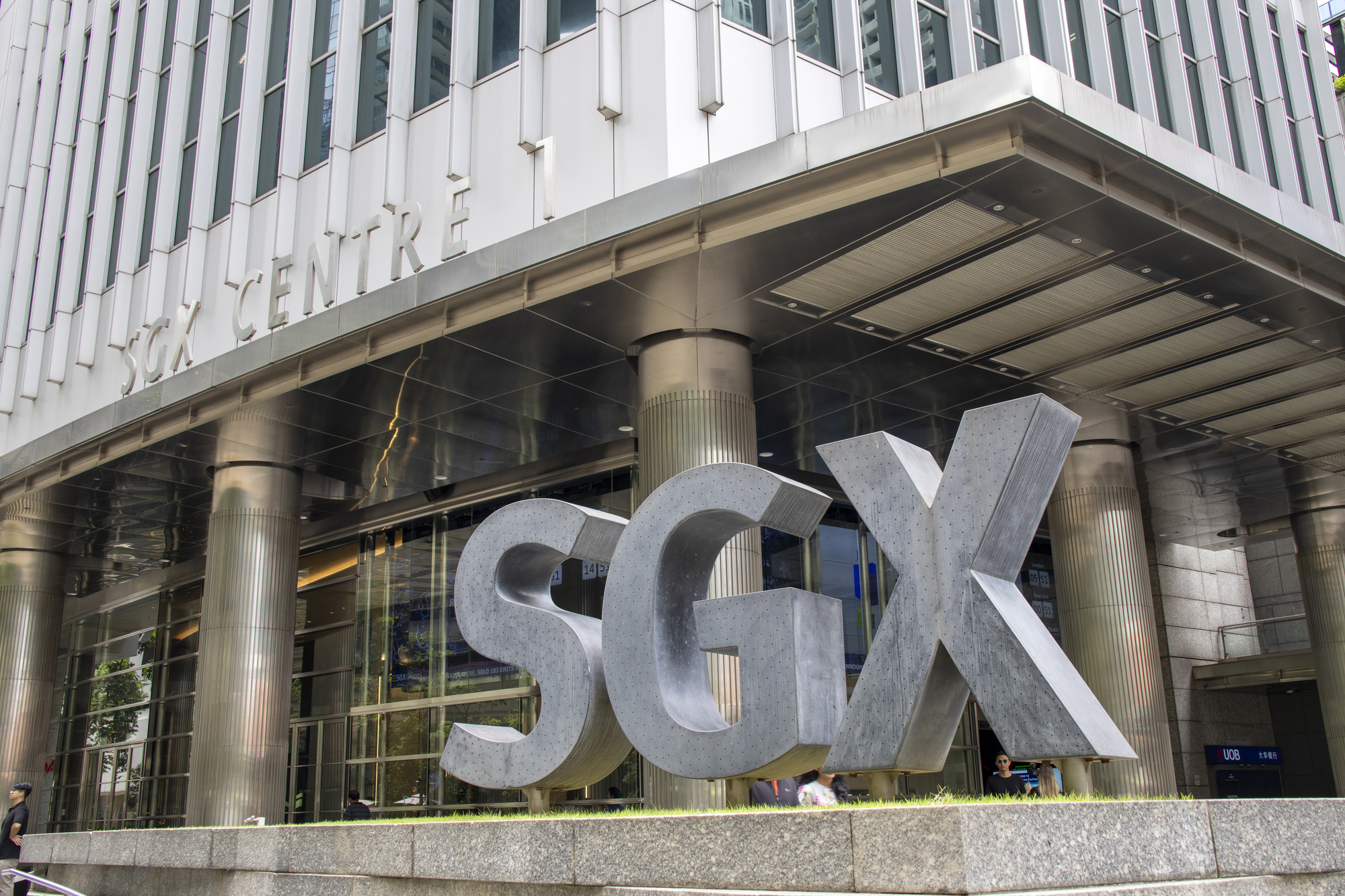 Singapore shares climbed on Thursday; STI edged up by 0.3%