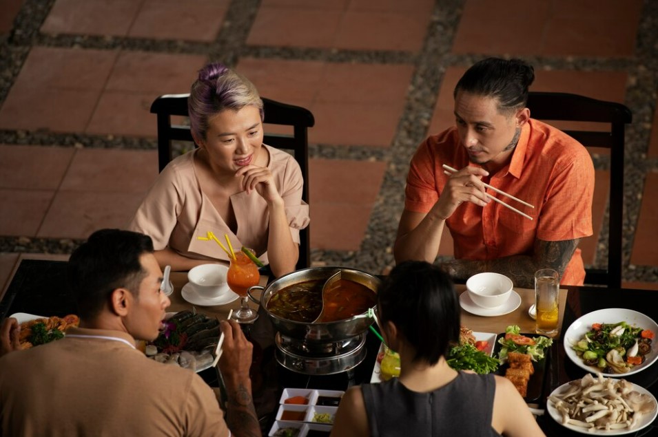 Woman disappointed with her CNY because her toxic cousins haven't changed