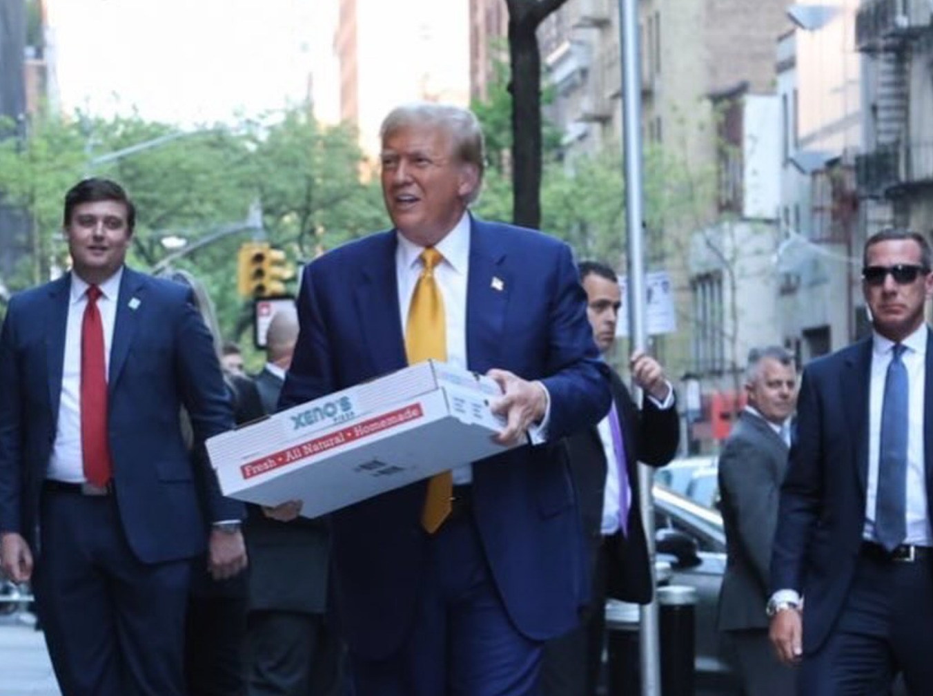 trump-praised-for-delivering-pizza-to-fdny-firefighters-after-court 
