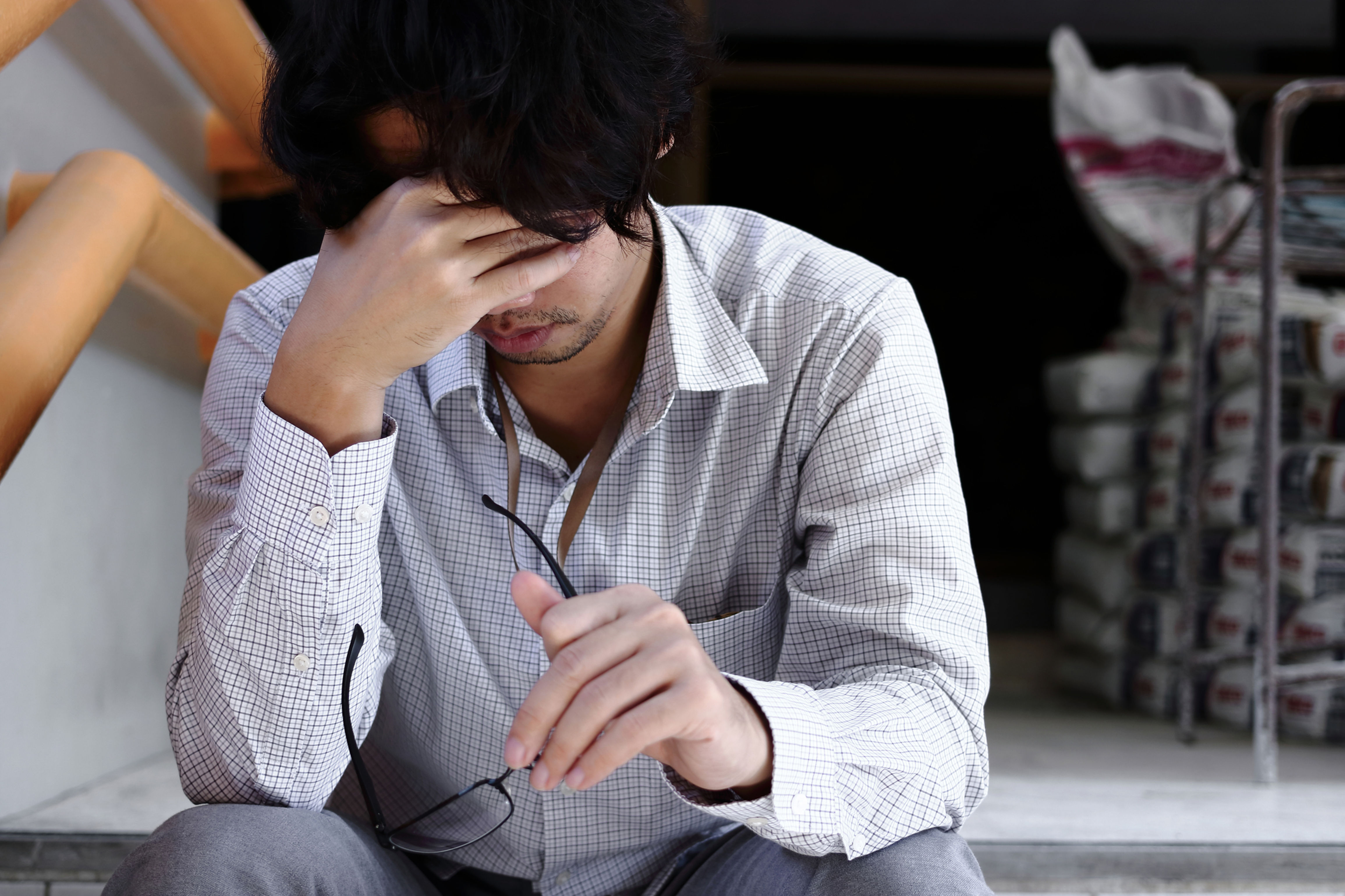32yo Singaporean lost S$30K savings to crypto crash, asks, "How can I earn it back?"