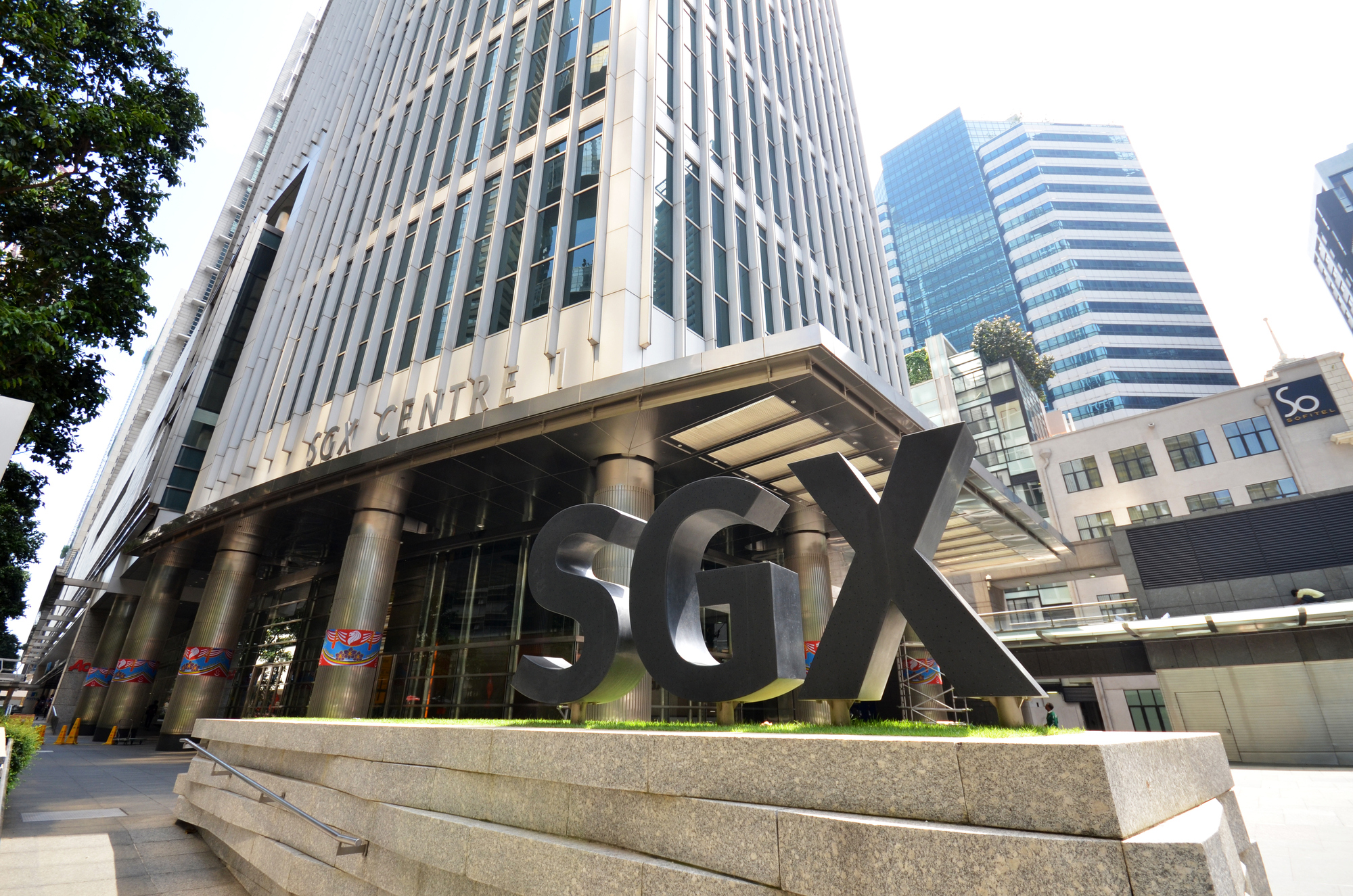 Singapore stocks rose as trading began on Tuesday—STI gained 0.9%