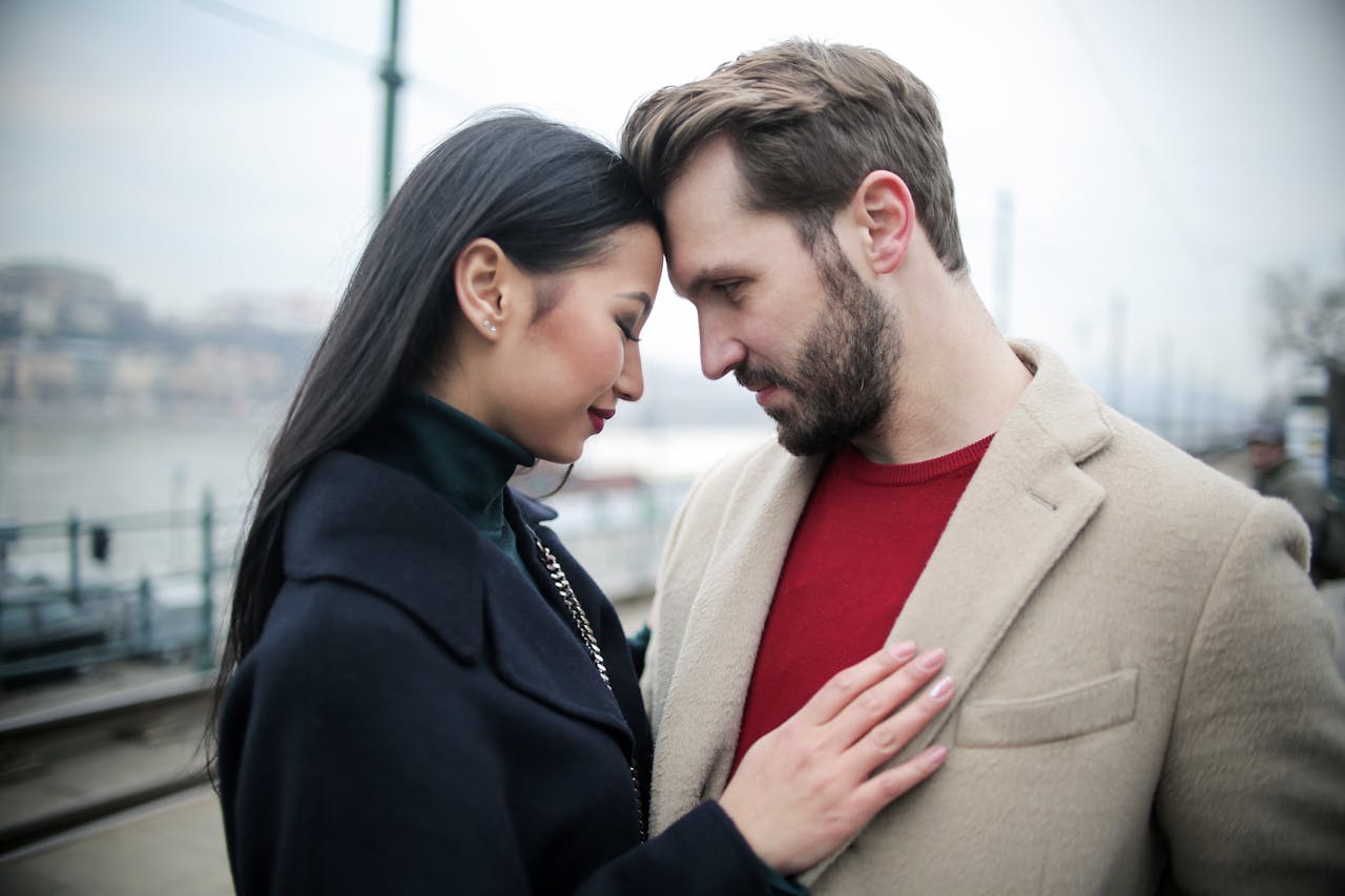 The rise of "throning" — The latest online dating trend in favour of boosting social status over genuine affection and meaningful connection