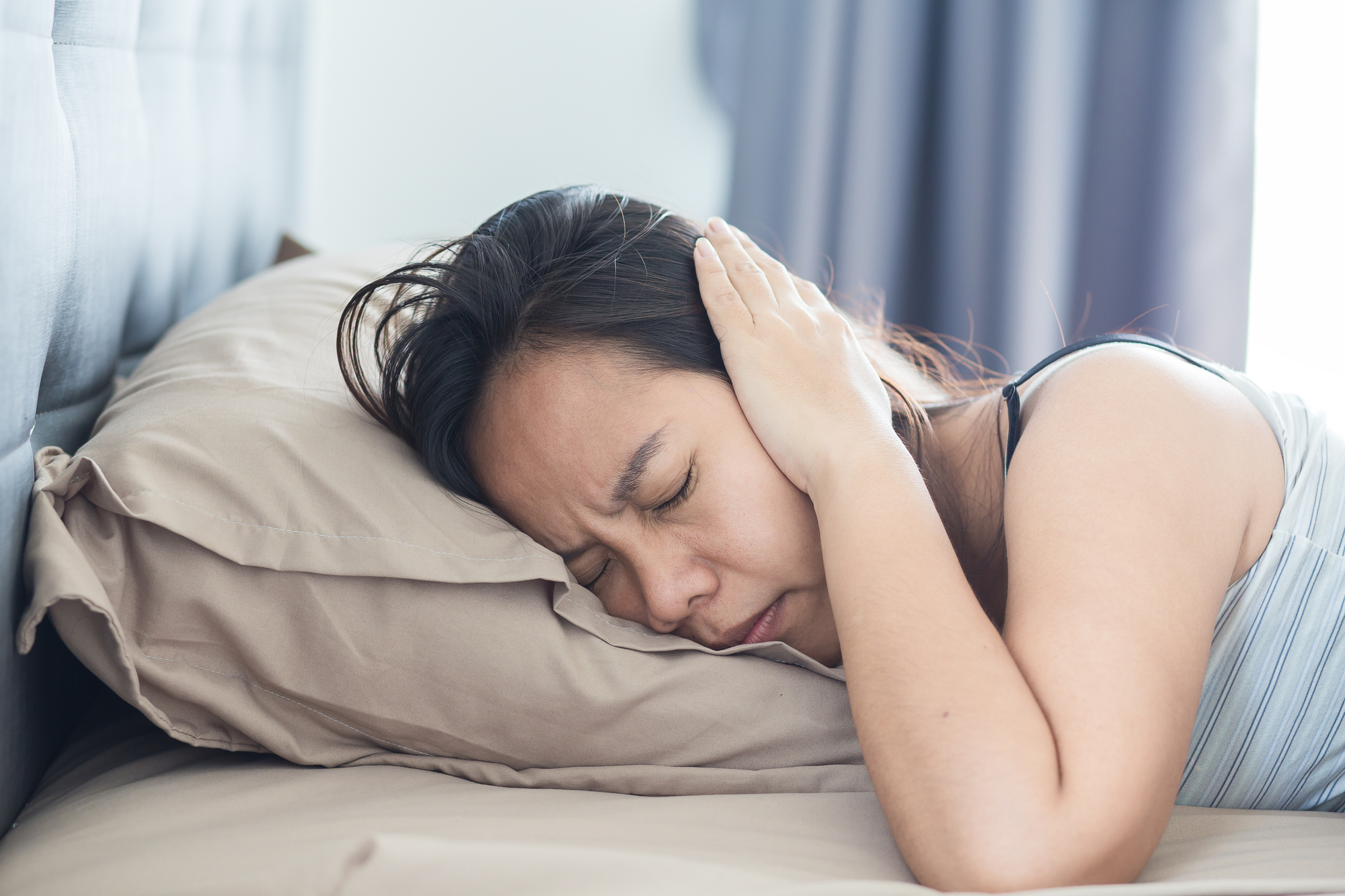 Maid says she can't sleep after forced to share room with employer’s daughter, who keeps the lights on, plays music and chats on phone till 3am