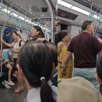 “You make a shame of yourself and Singaporeans” — China woman tells SG man who shouted at her just for looking at MRT map