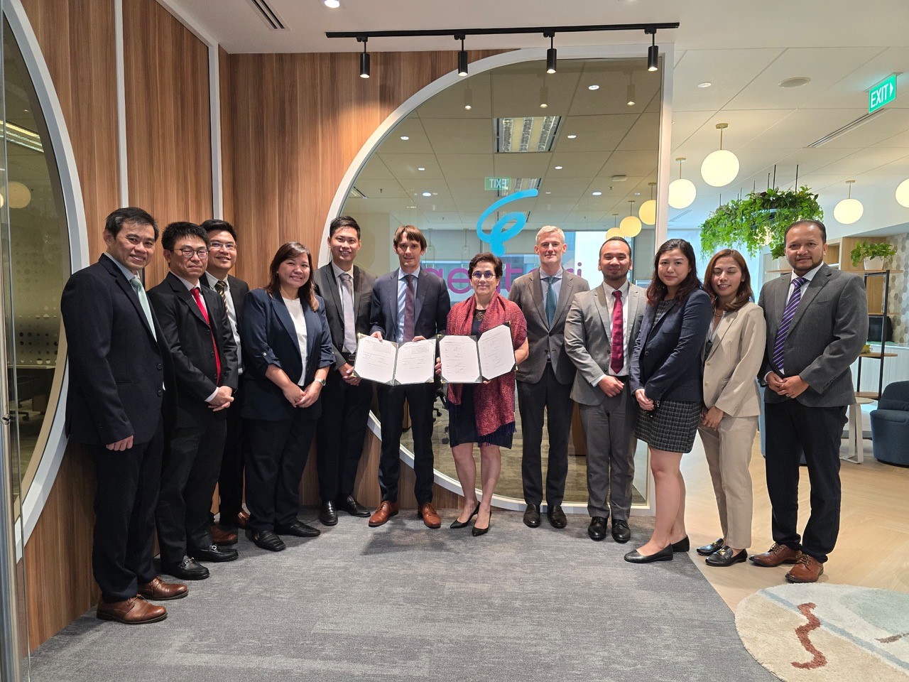 Senoko-Gentari MOU to explore the importation of hydrogen gas from Malaysia to Singapore.