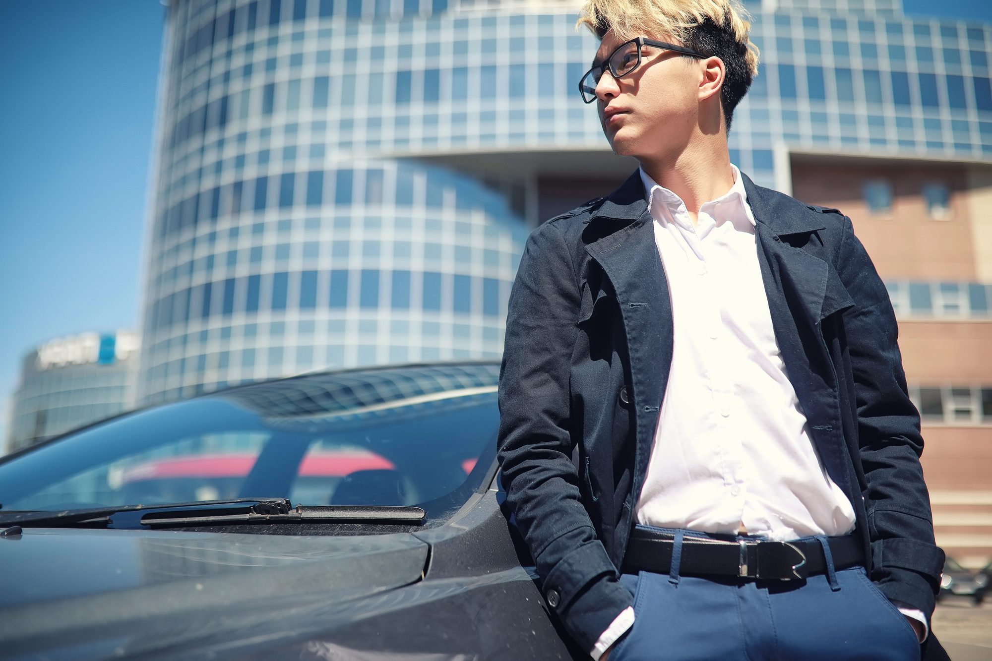 5 genius ways Singaporean Gen Zs can turn side hustles into six-figure careers with just $5 or less and a smartphone