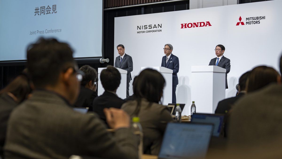 Nissan and Honda sign MOU to consider business integration