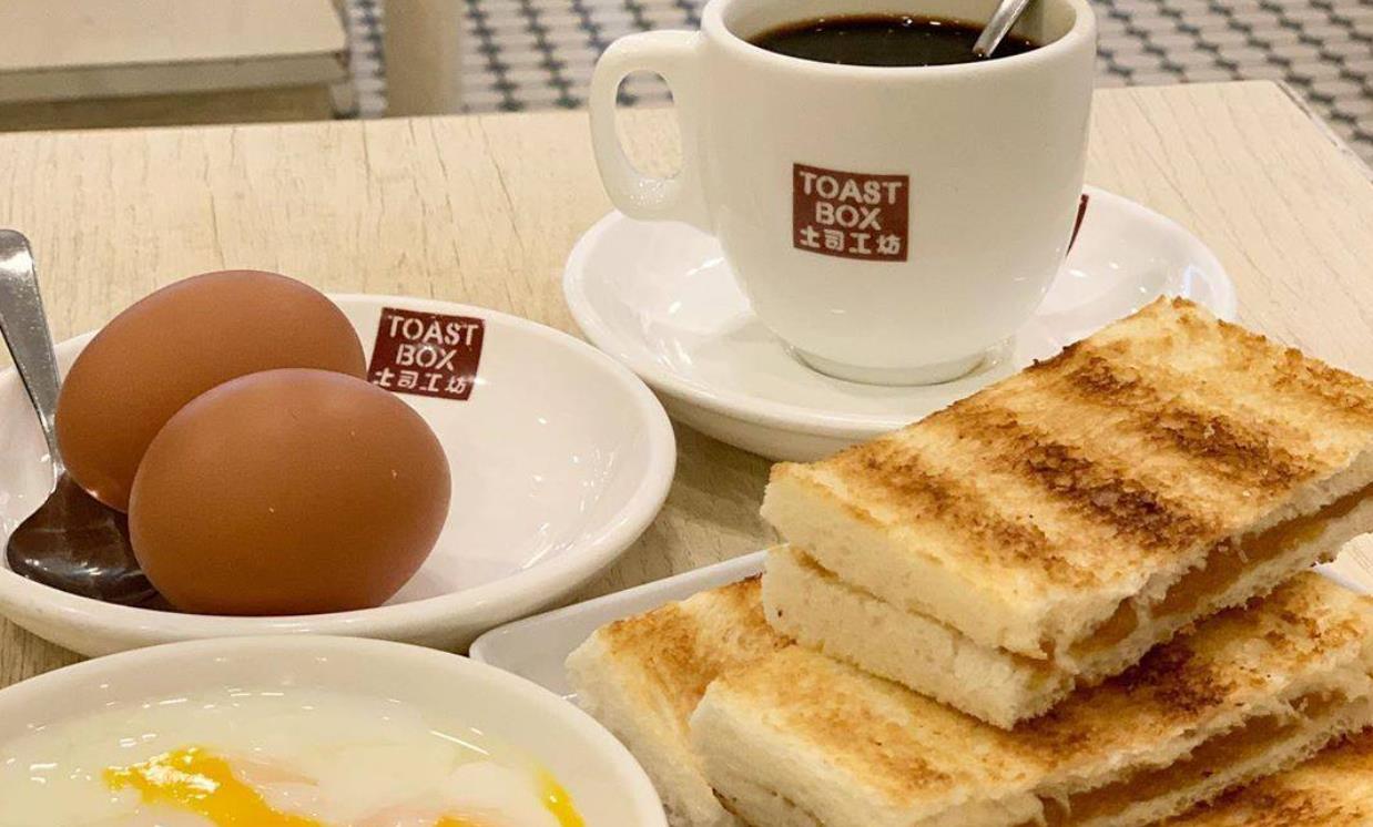 'This is daylight robbery': Toast Box patrons upset with difference in menu pictures and actual items