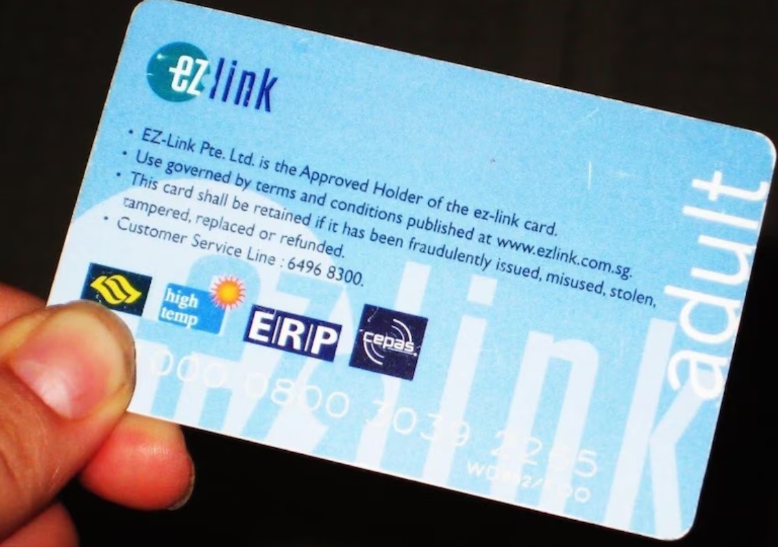 5 weeks jail and S$1.5K fine for man who tapped EZ-Link card on bus driver's face