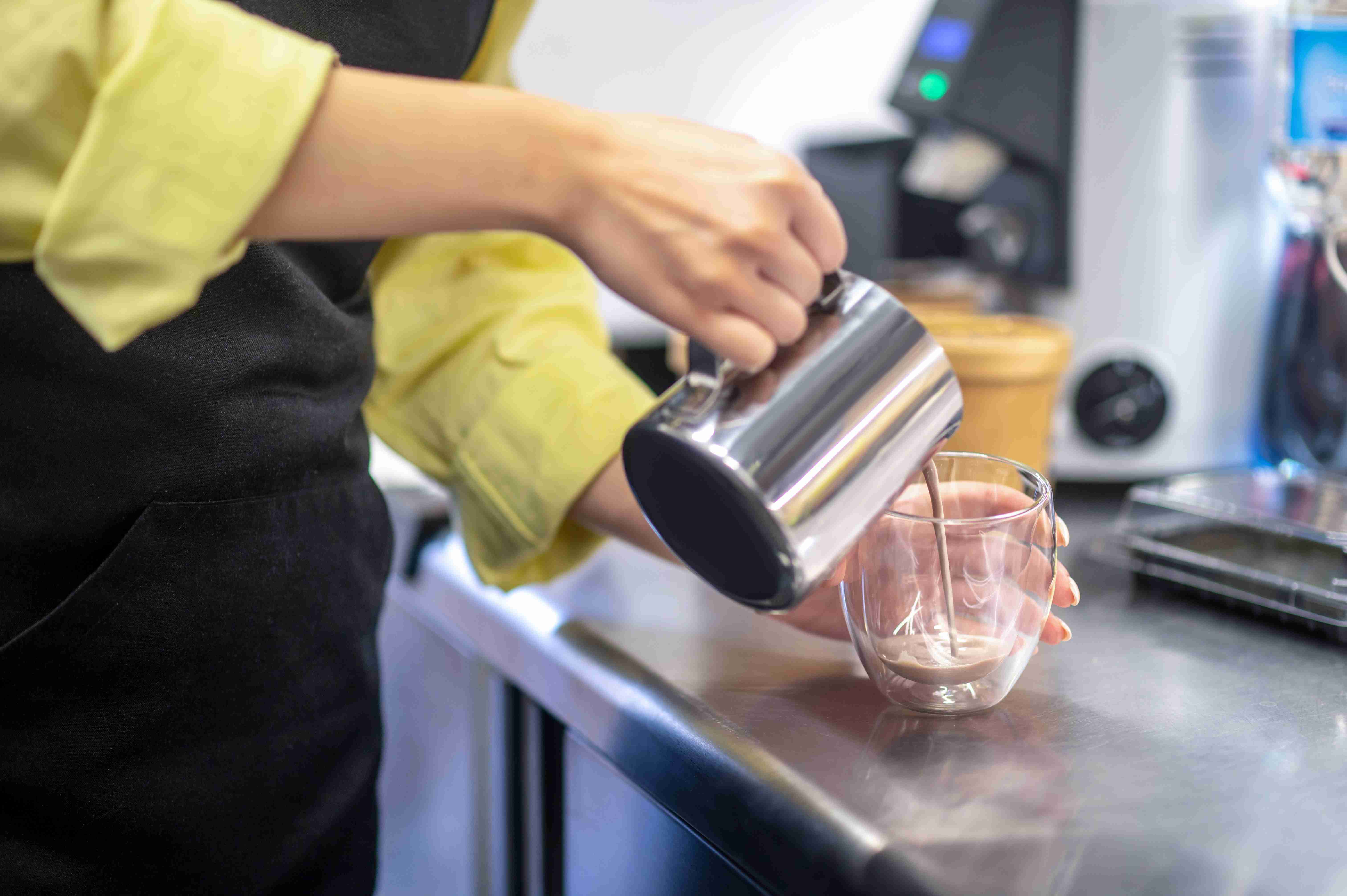 Drink stall chain allegedly makes staff pay for incorrect orders, says part-time worker