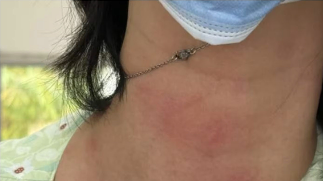 Student chokes teacher after refusing to pick up fallen paper