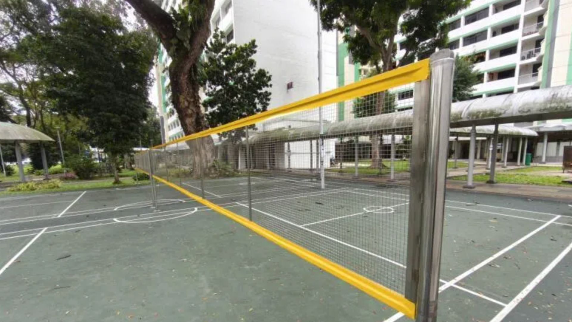 Residents raise concerns over pickleball noise, town council installed wire mesh in courts