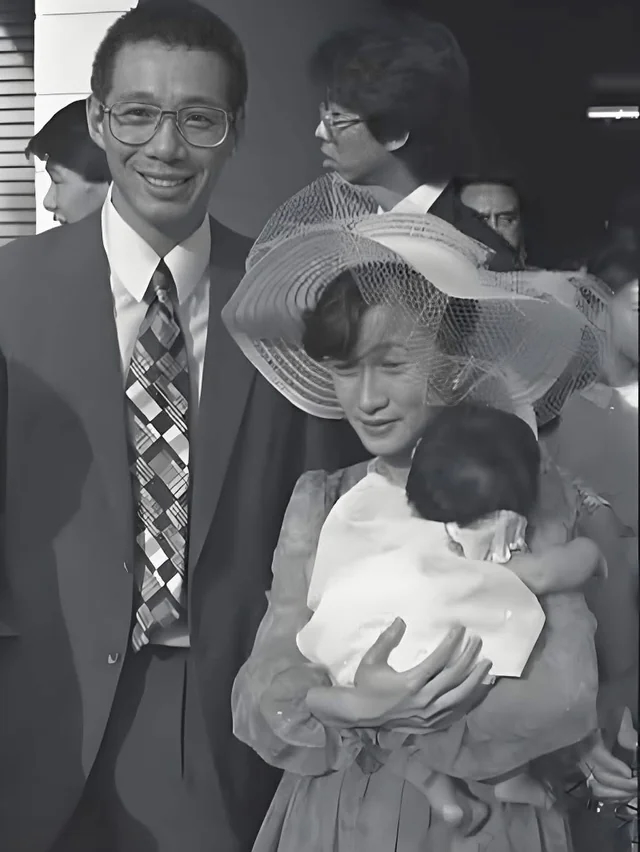 old school picture of lee hsien loong and his first wife dr v0 u3gvsn3kni6g1