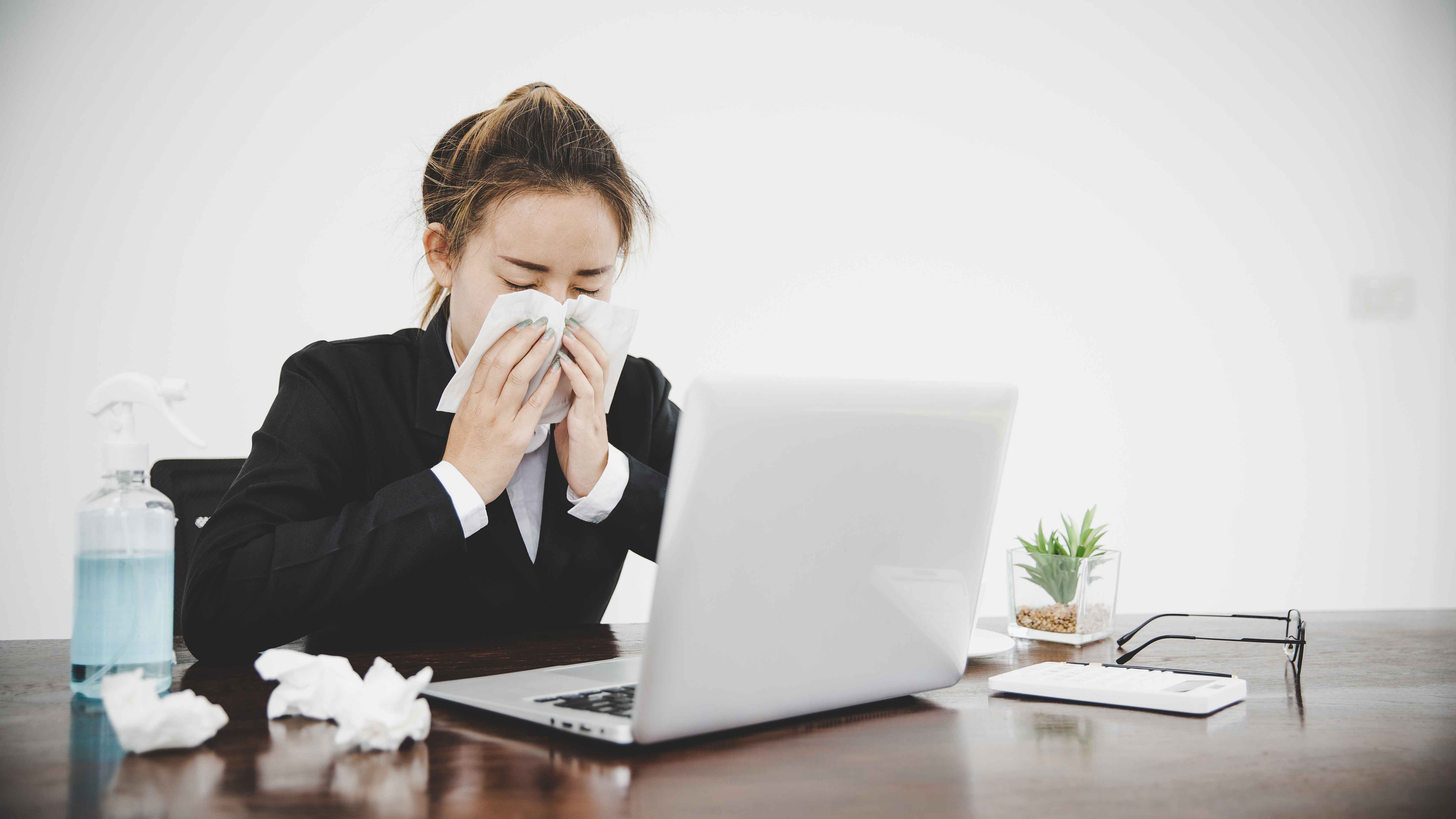 ‘Swollen eyes and nasty coughs but still at work’: SG employee puzzled by coworkers avoiding MC